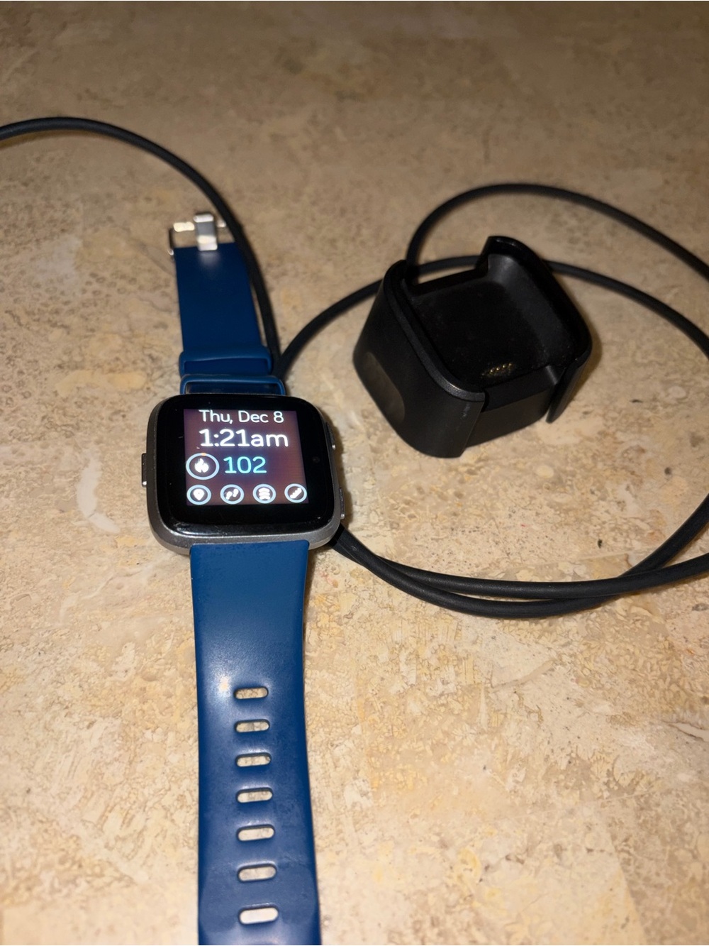 fitbit Versa-style Blue Silicone Smartwatch with Charger